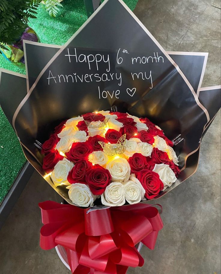 Buket Mawar Kilau Dua Warna